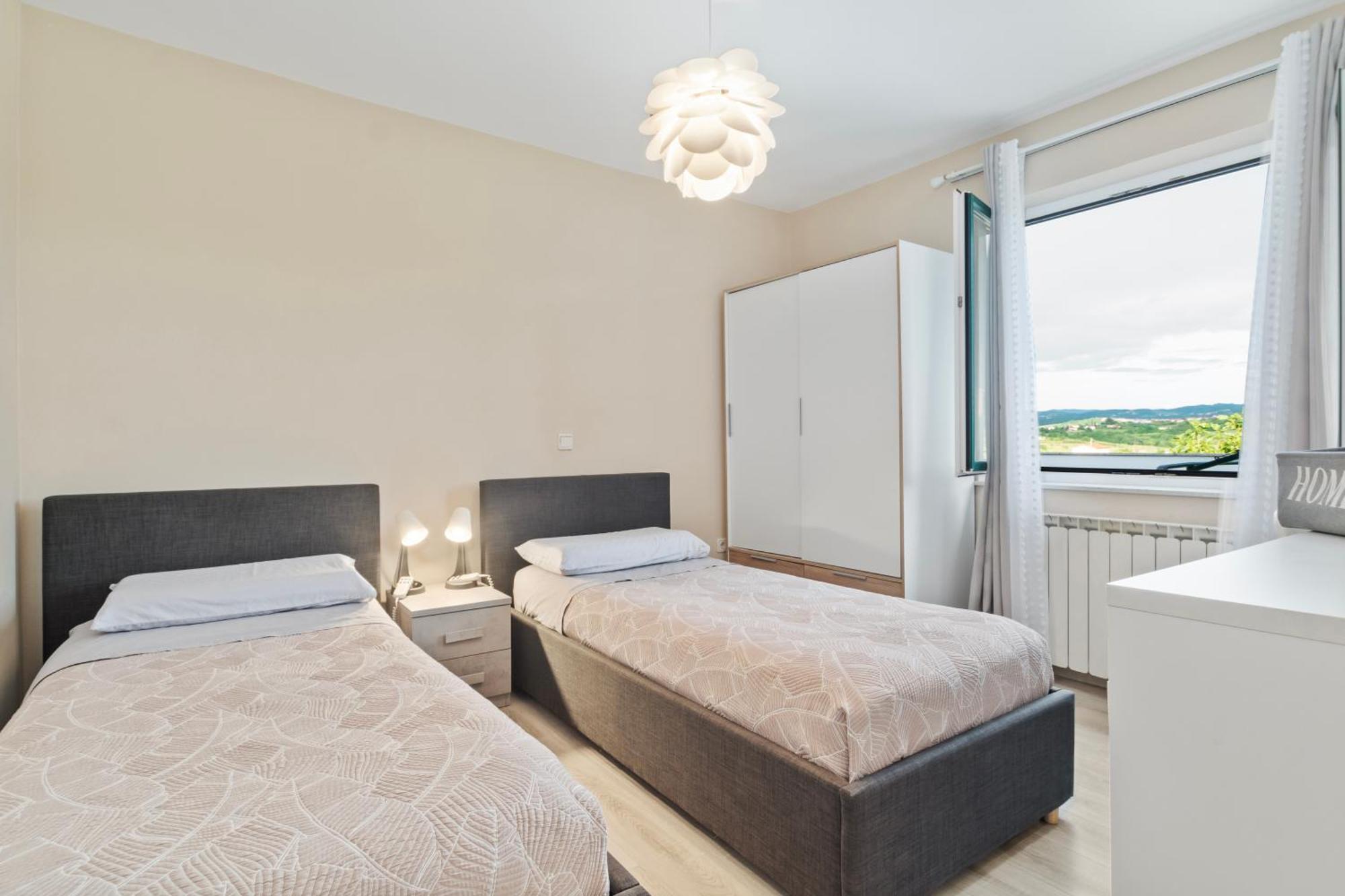 Nat Apartments Koper Buitenkant foto
